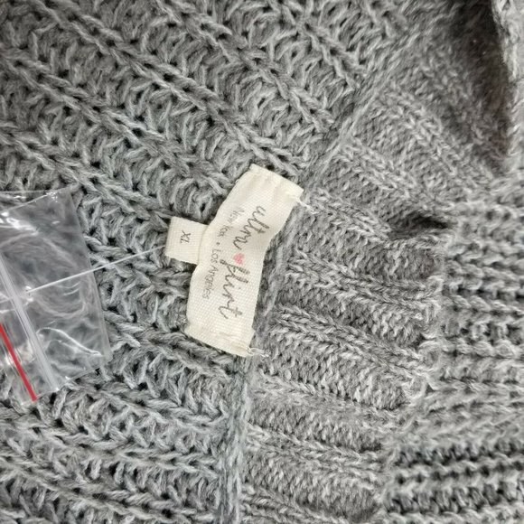 Ultra Flirt Gray Black Varsity Stripe Open Cardi - Picture 7 of 8